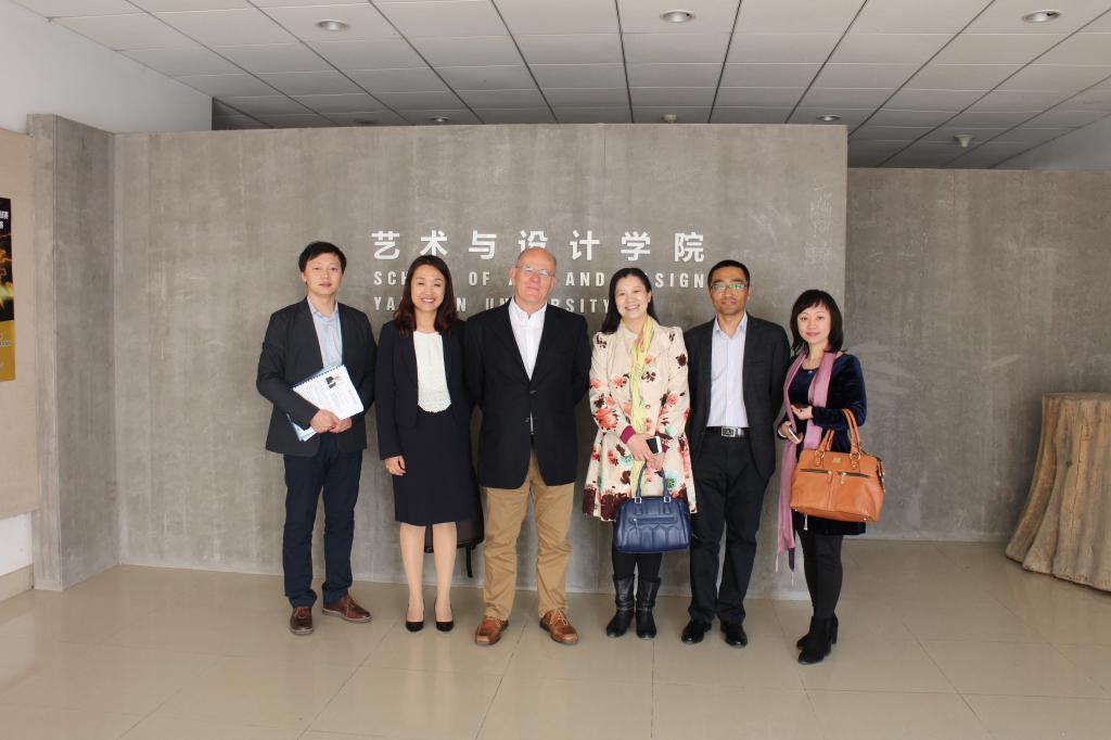 凯文 邦德博士一行参观亚博体育